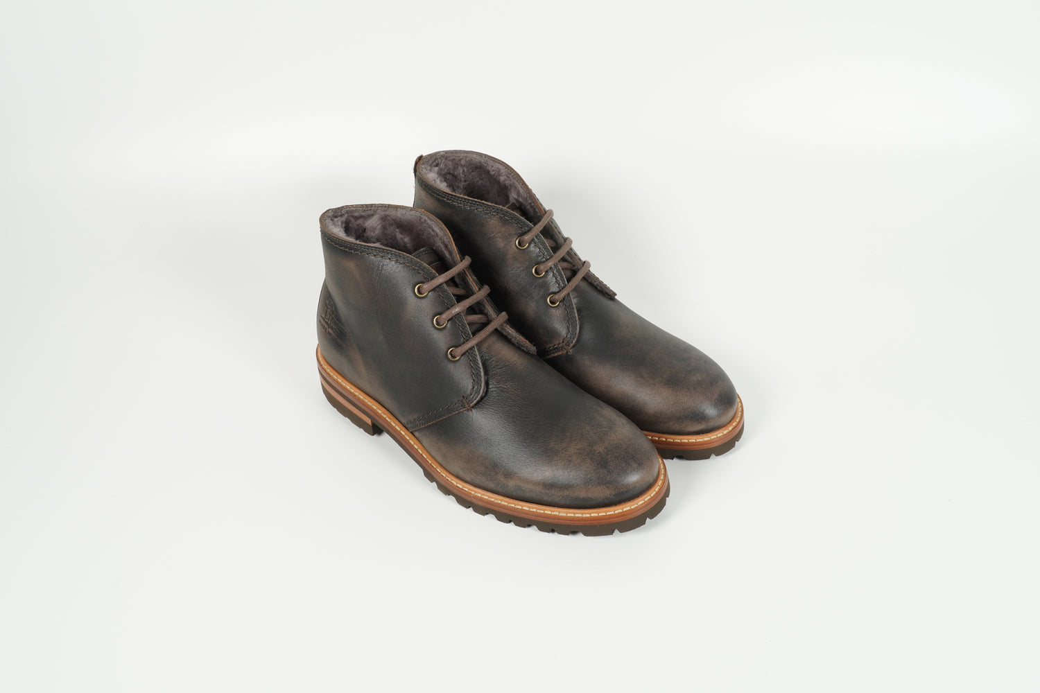 Boot Grau