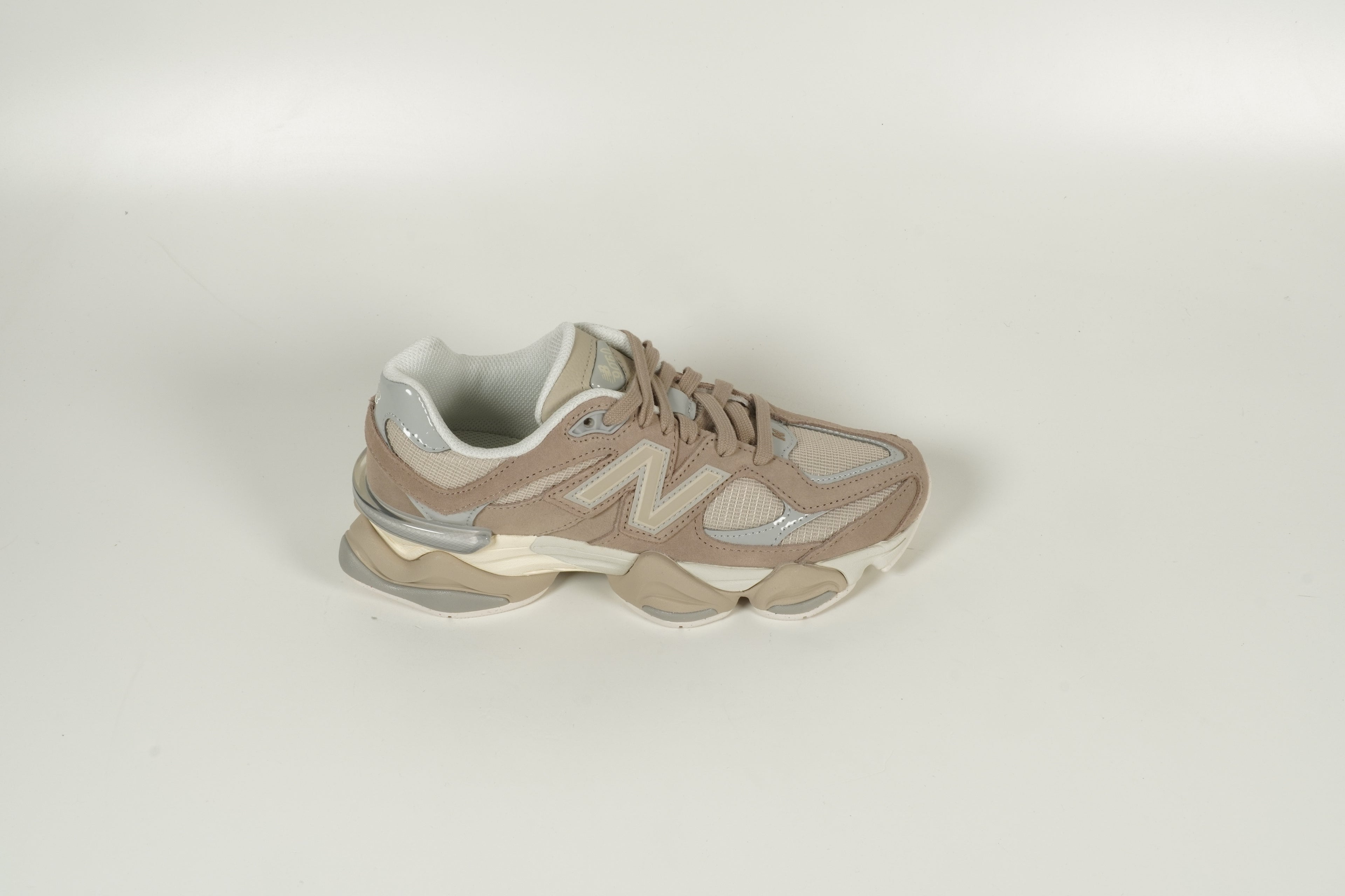 Sneaker U9060 Beige
