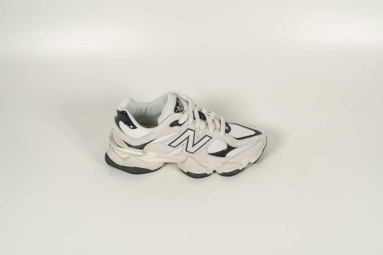 Sneaker U9060 Weiss