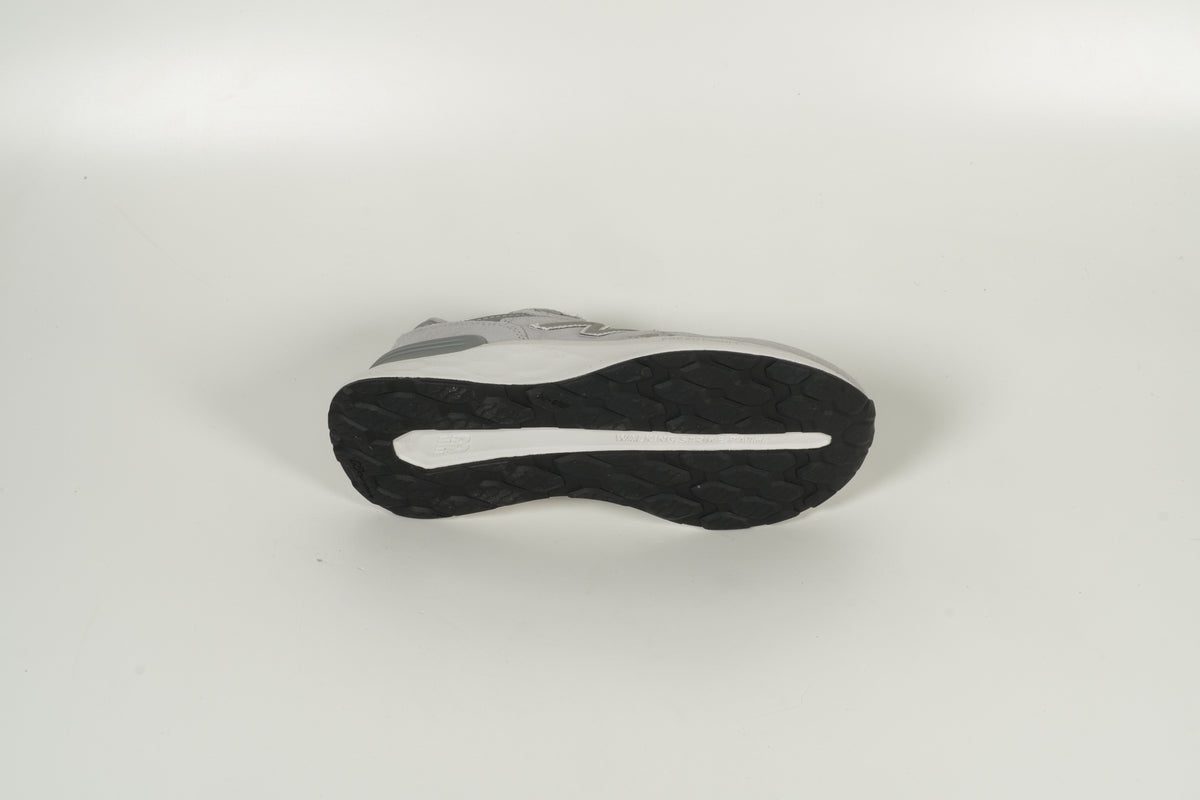 Sneaker W880 Grau