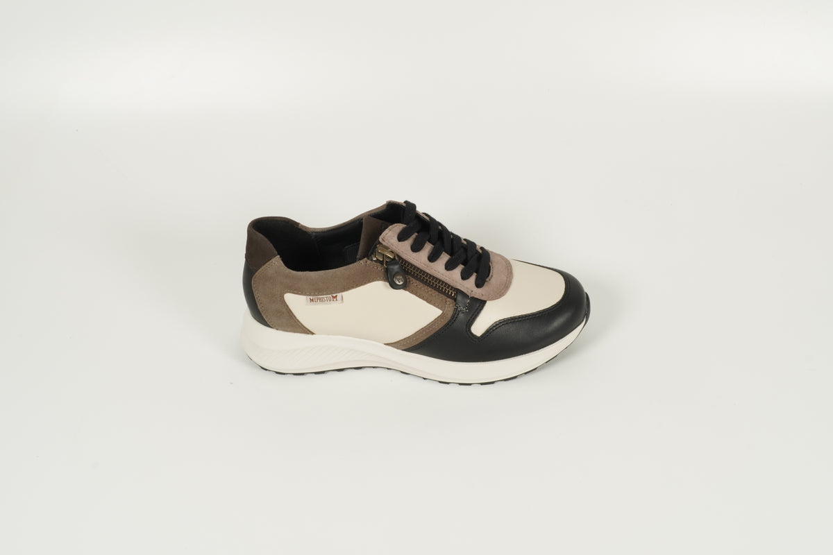 Baskets noires
