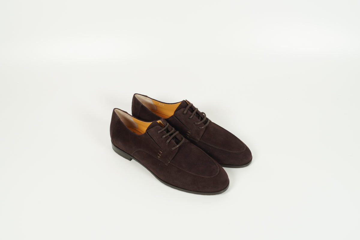 Lace-up brown