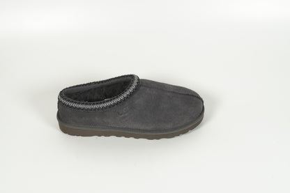 Tasman II Grau