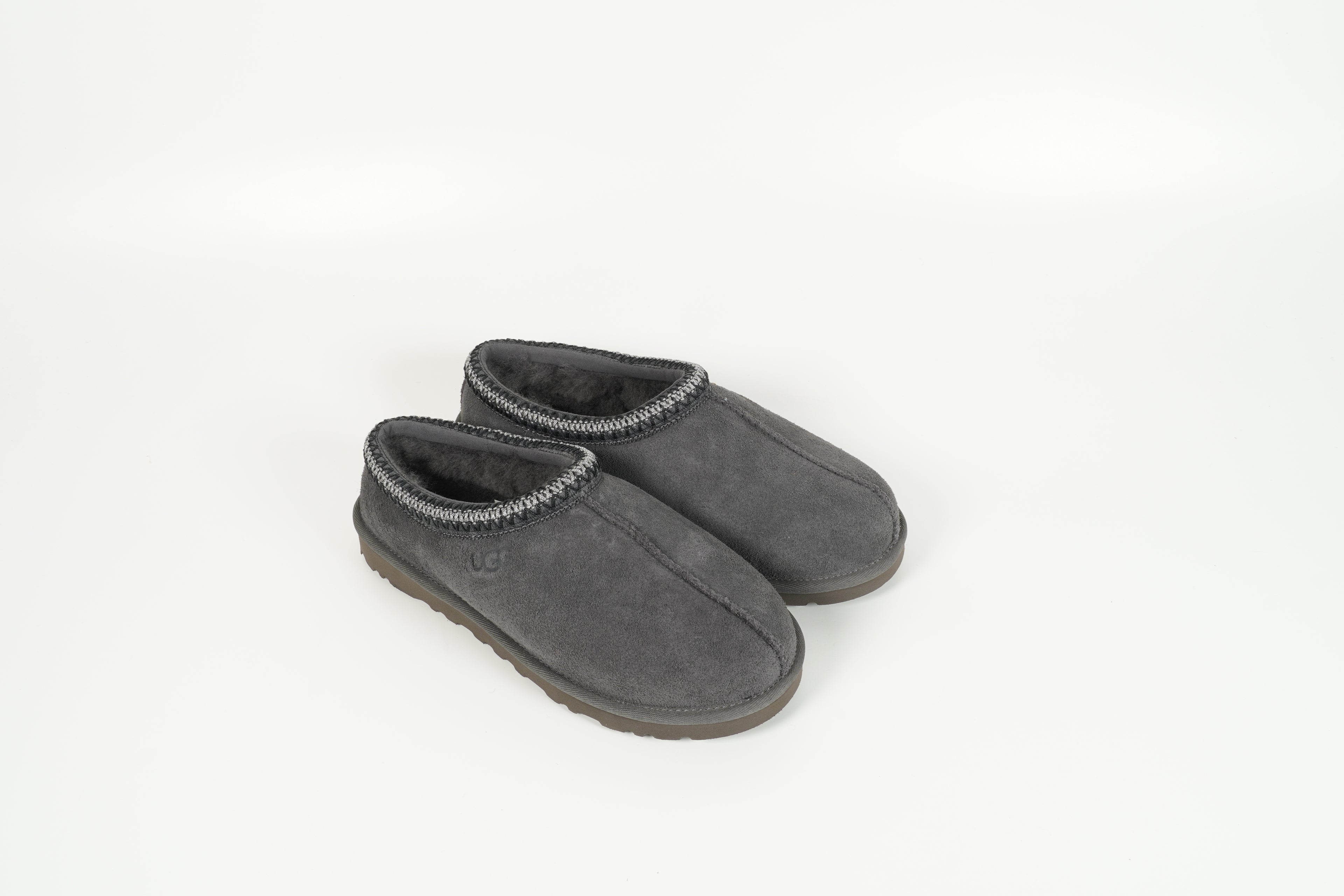 Tasman II Grau