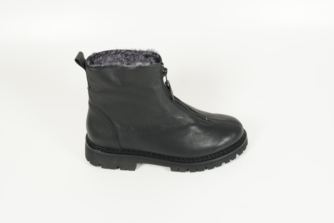 Boot Schwarz