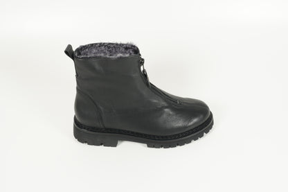 Boot Schwarz