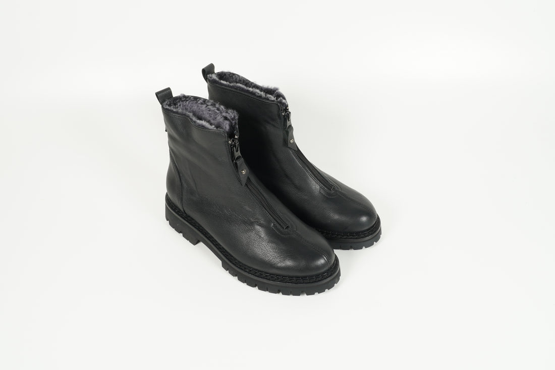 Boot Schwarz