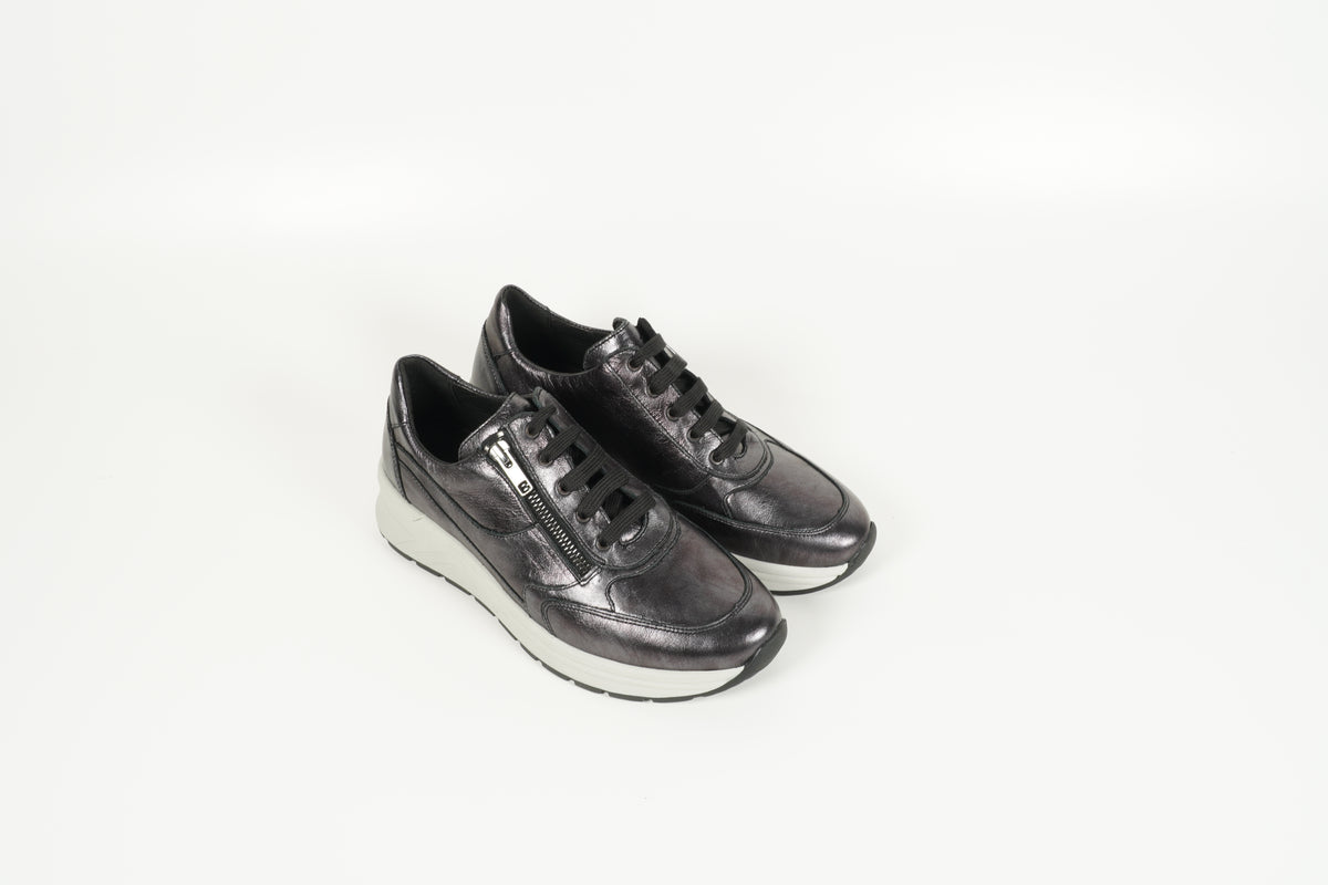Sneaker Gray