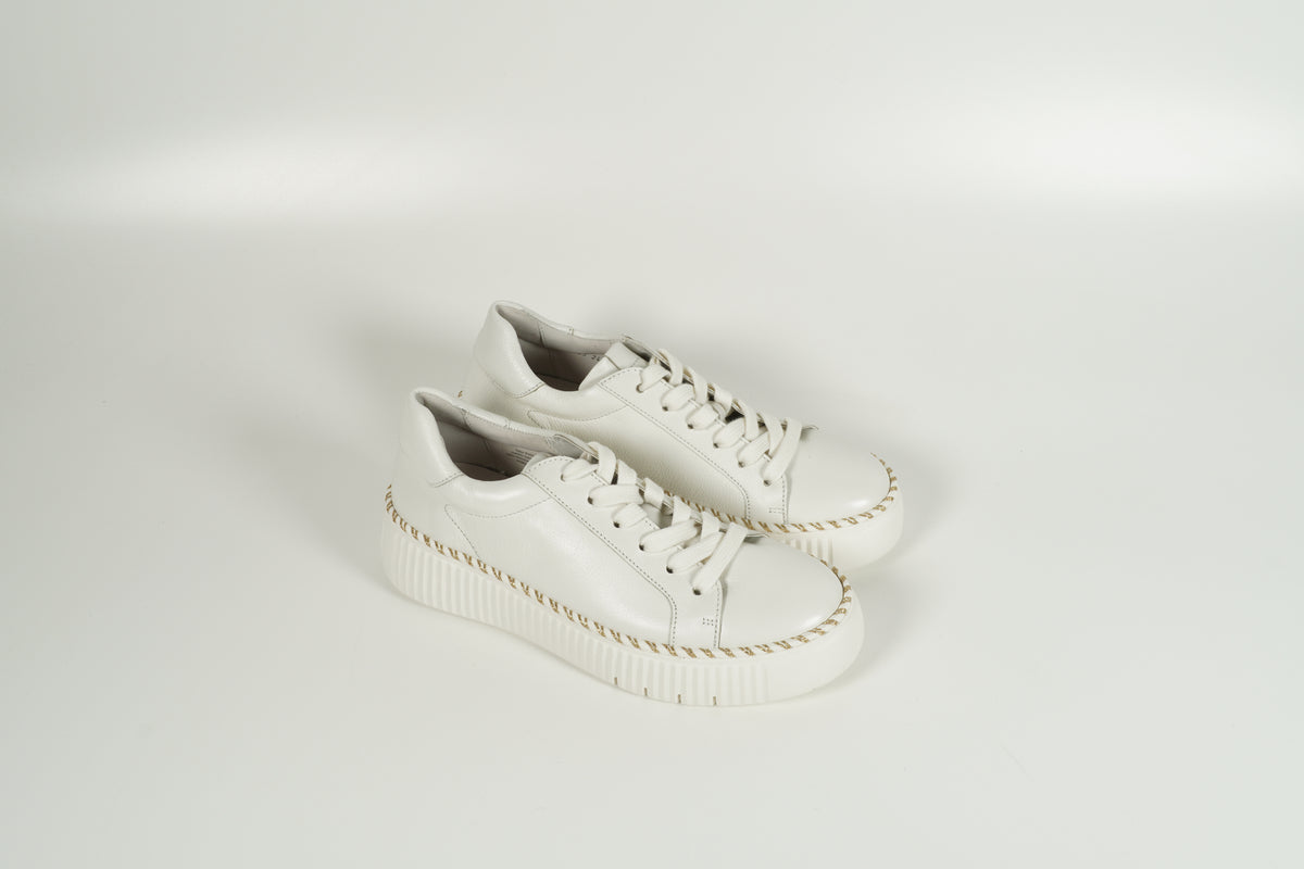 Baskets blanches