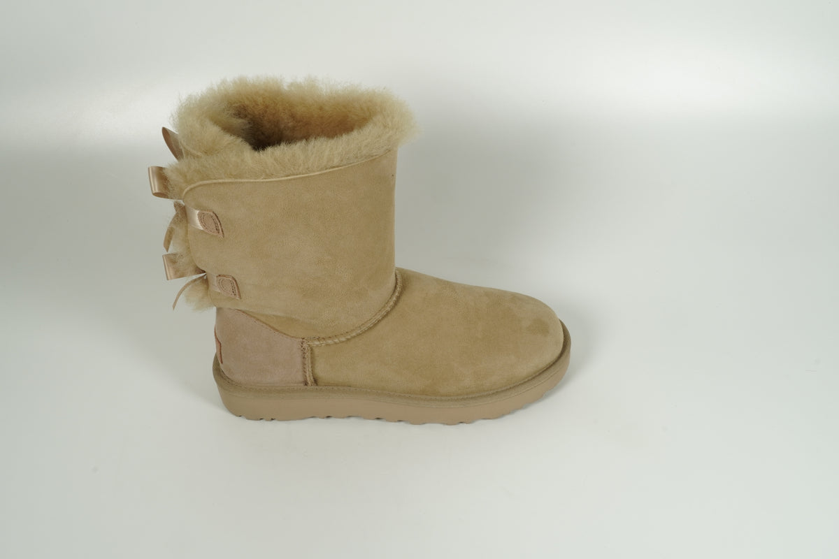 Bailey Bow III Beige