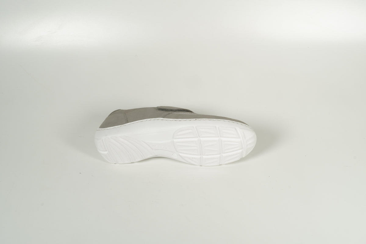 Sneaker Grau