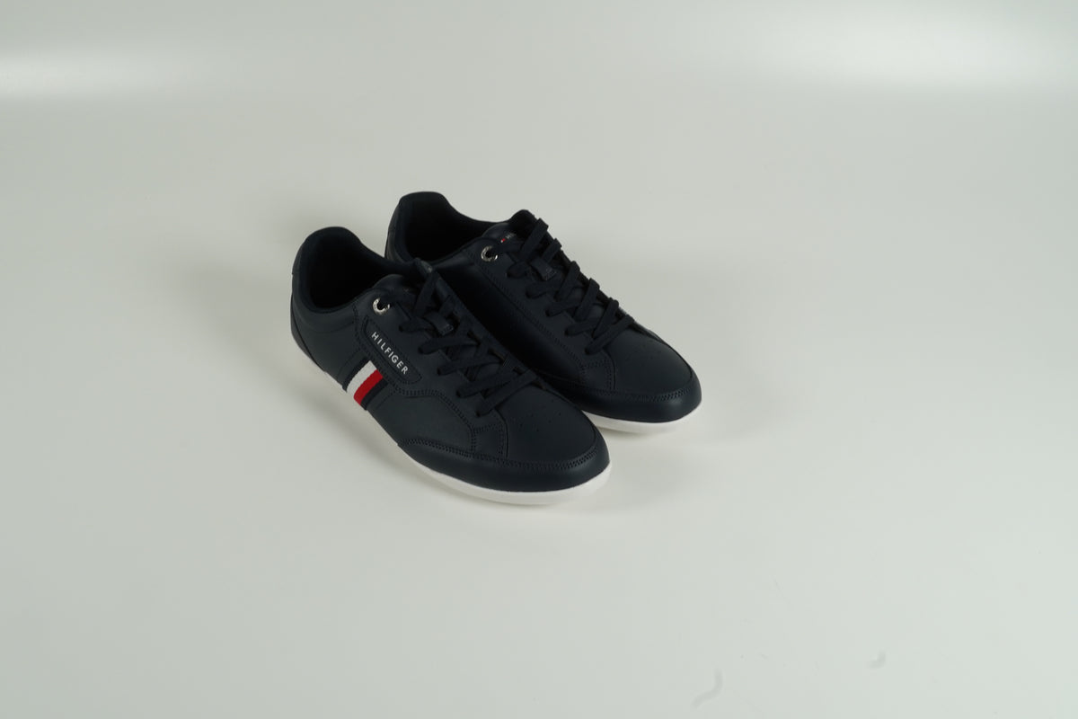 Baskets bleues