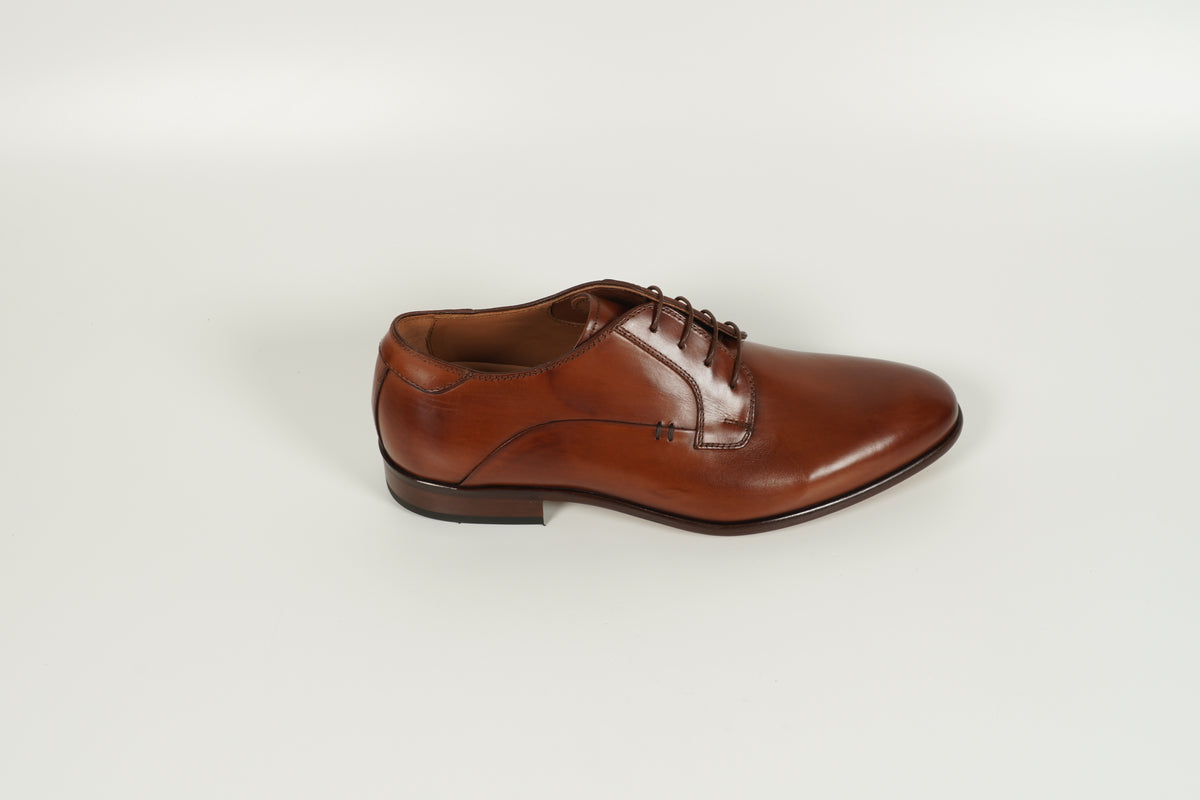 Chaussure à lacets marron