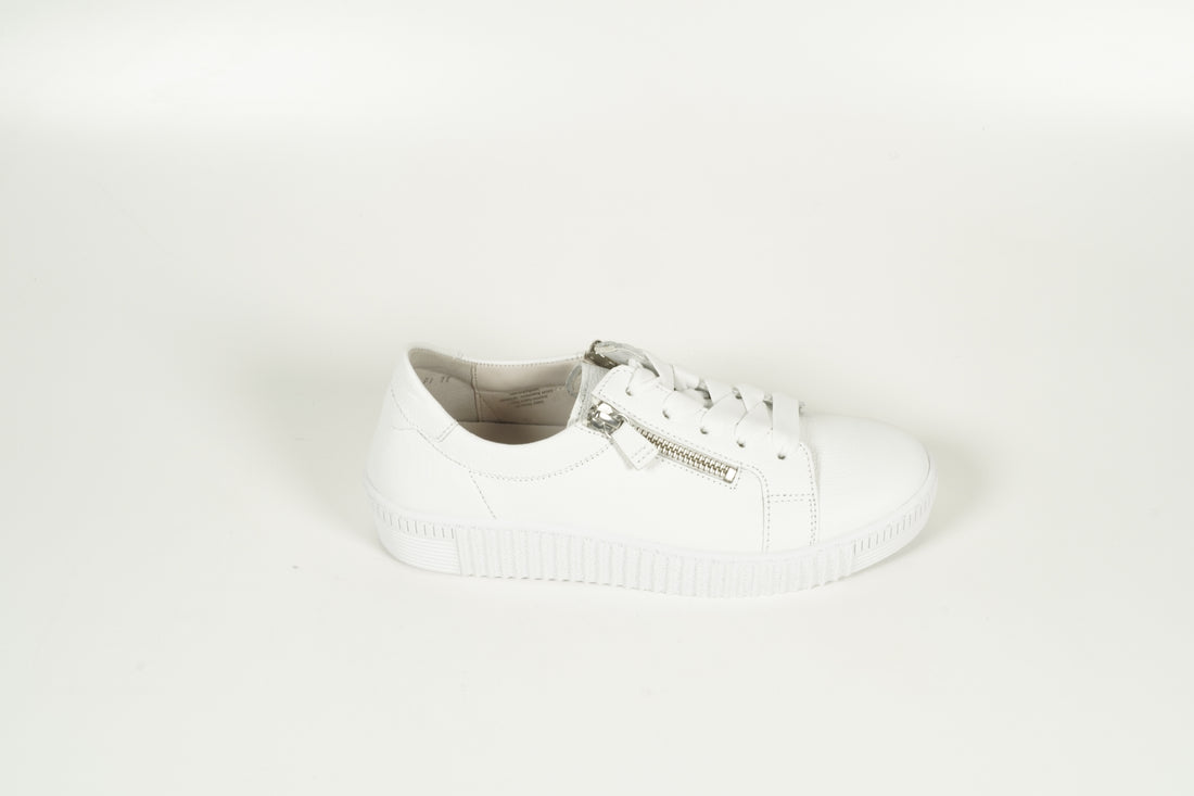 Sneaker White