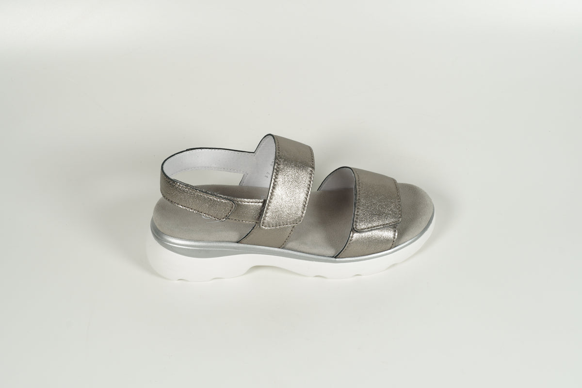 Sandal Grey
