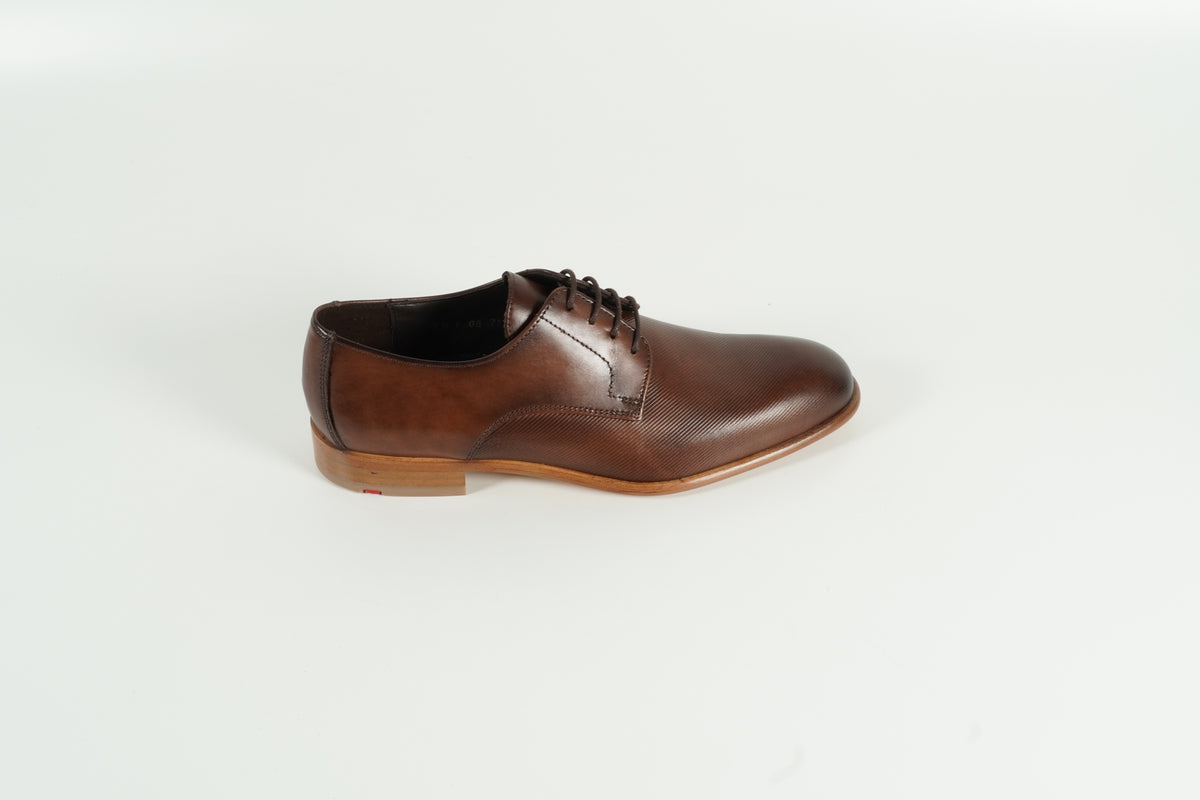 Chaussure à lacets marron