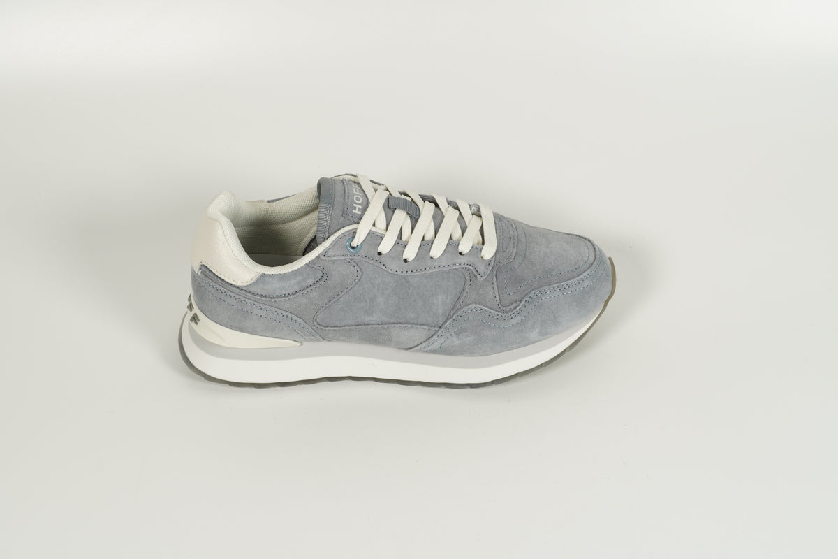 Baskets grises
