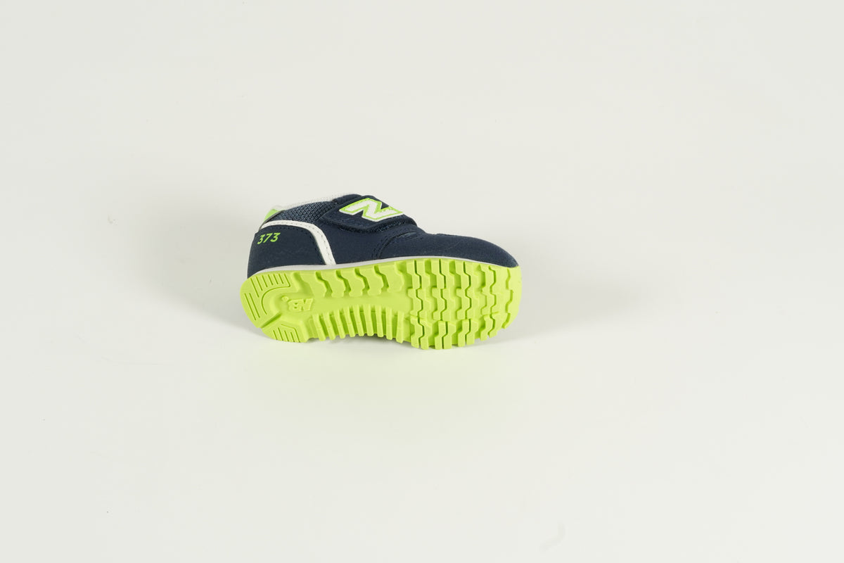 Baskets bleues