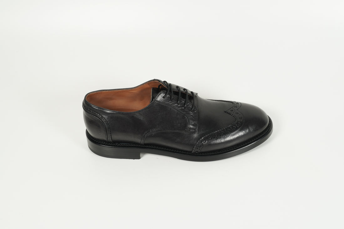 Schnürschuh Schwarz