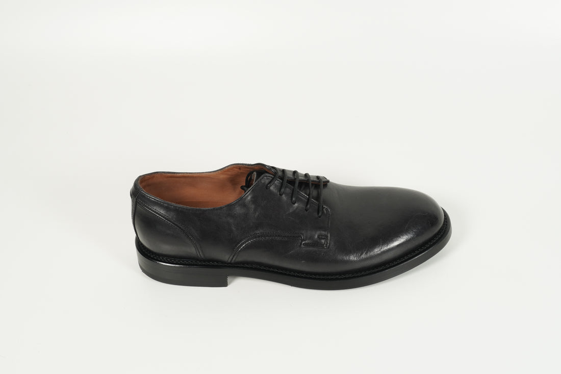Schnürschuh Schwarz