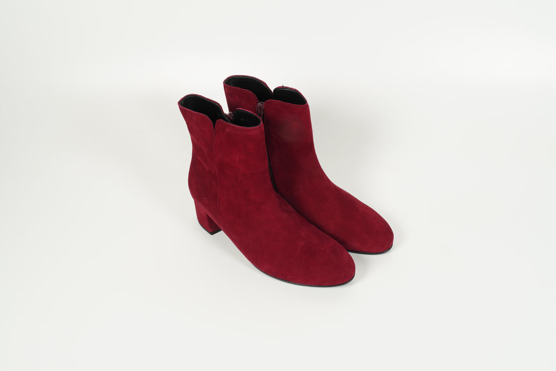 ankle boots red