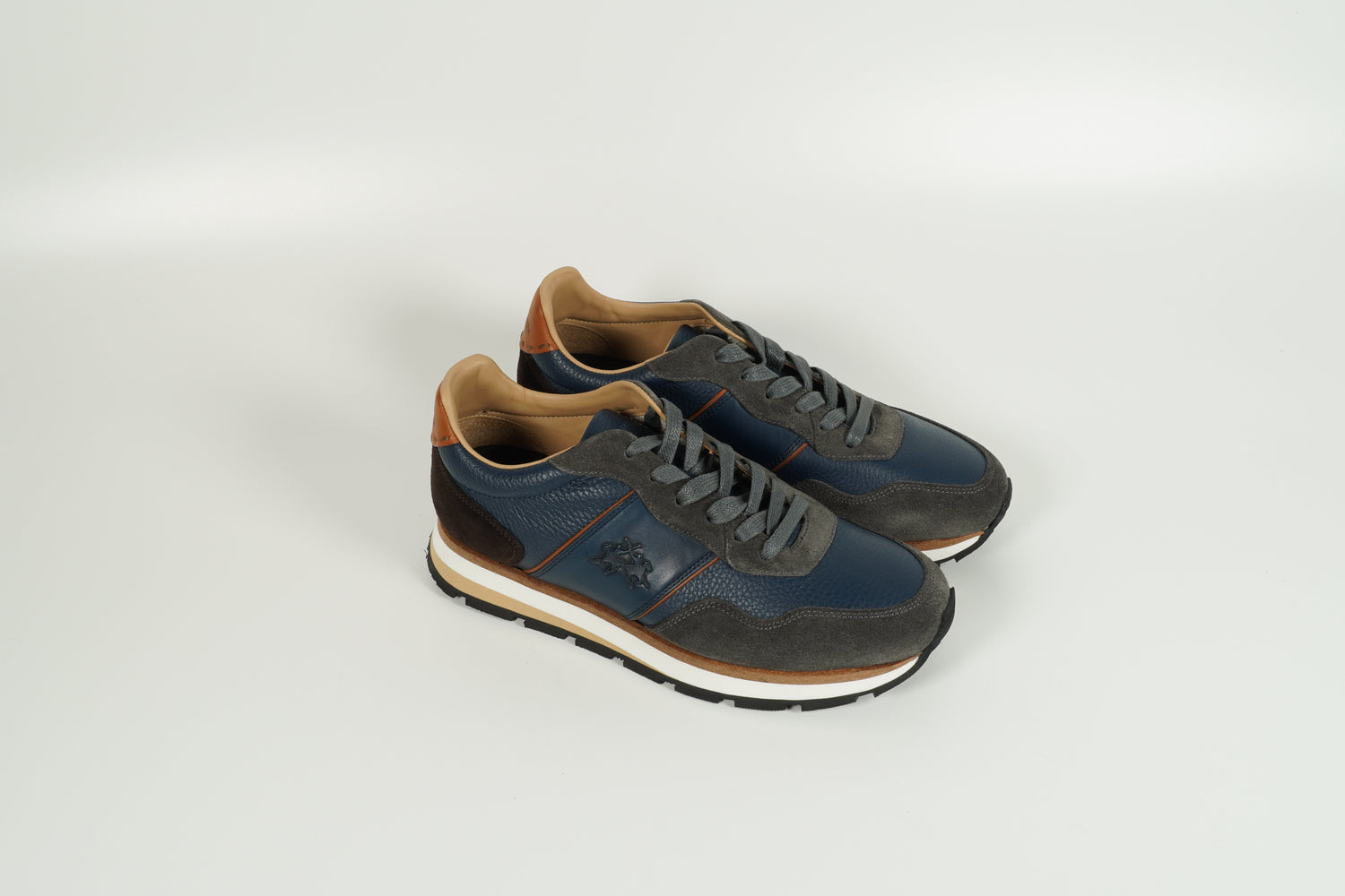 Sneaker Blau