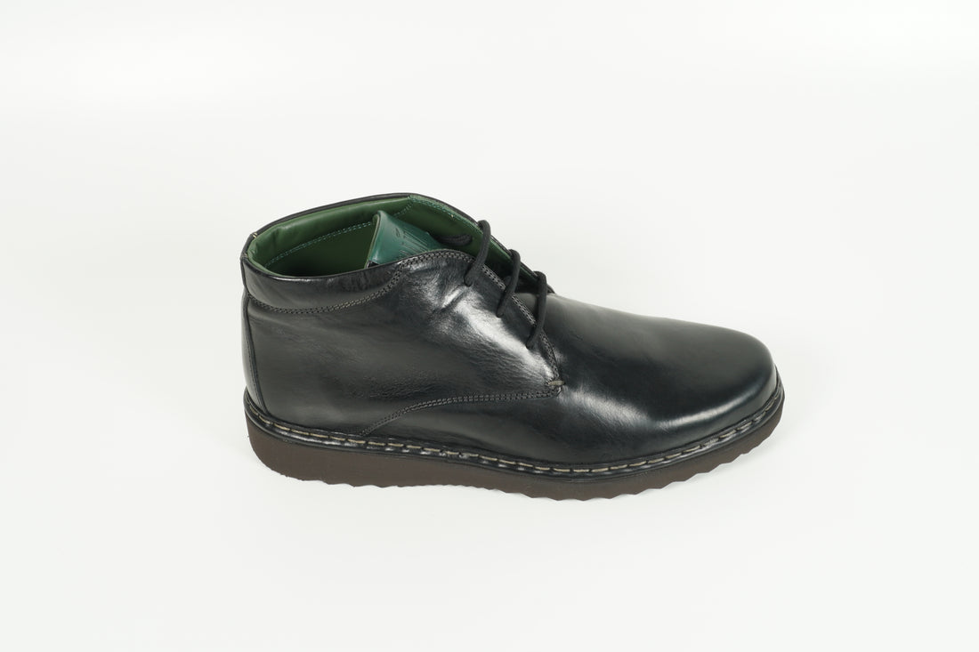 Boot Schwarz