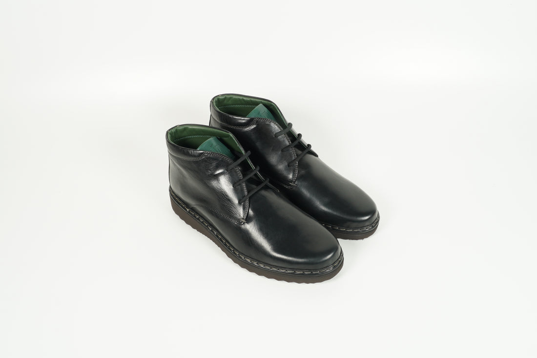 Boot Schwarz