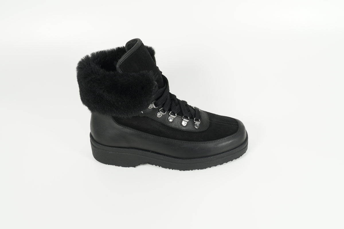 Bateau noir Arosa