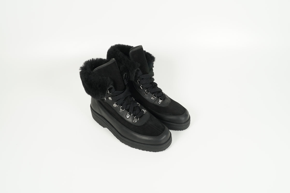 Bateau noir Arosa