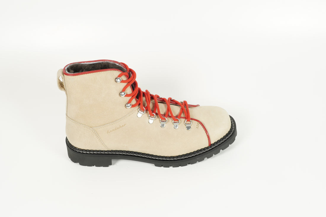 KW017A 230376A beige red