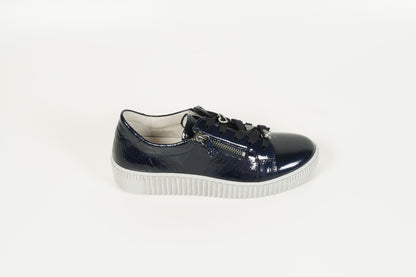 Sneaker Blau