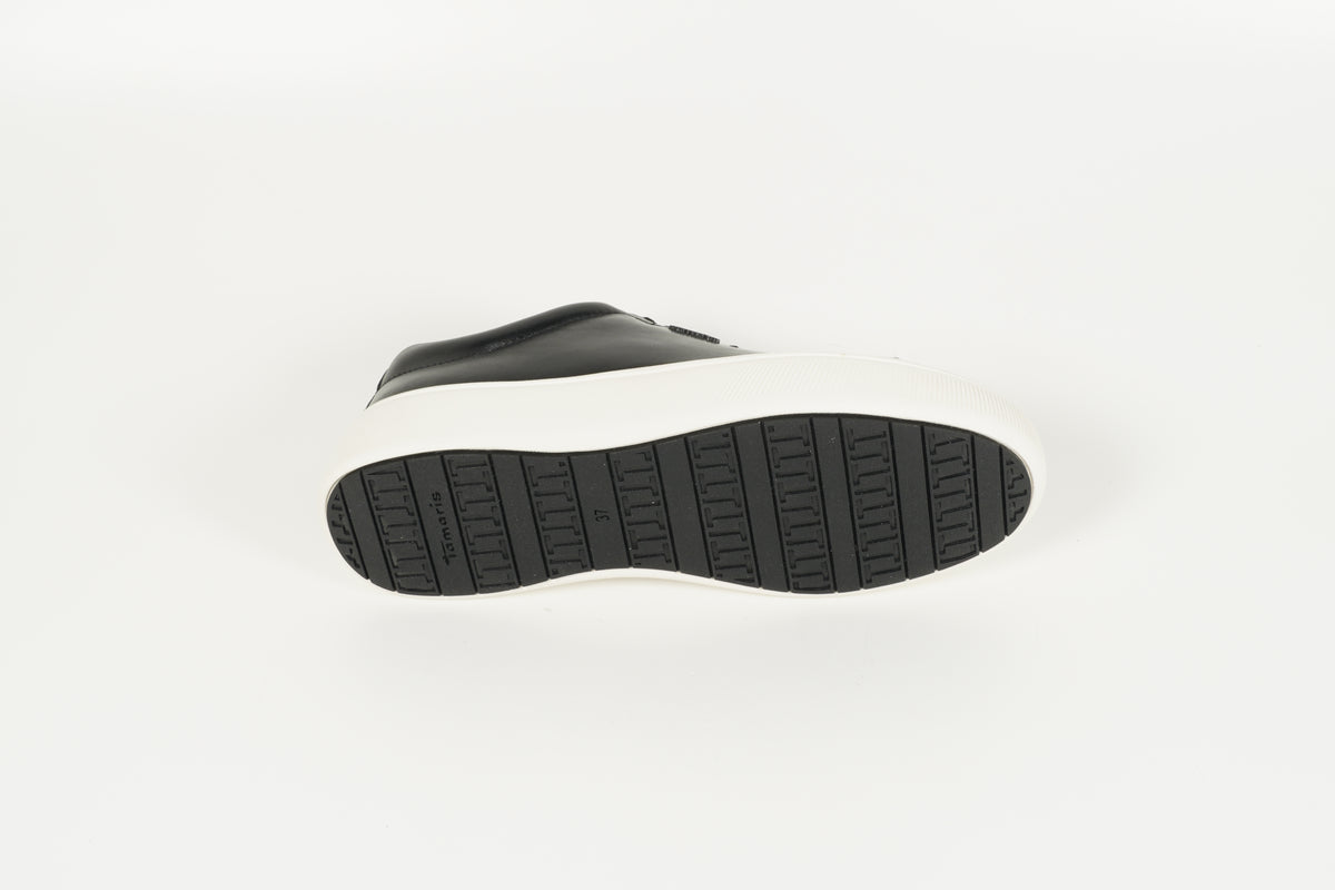 Baskets noires