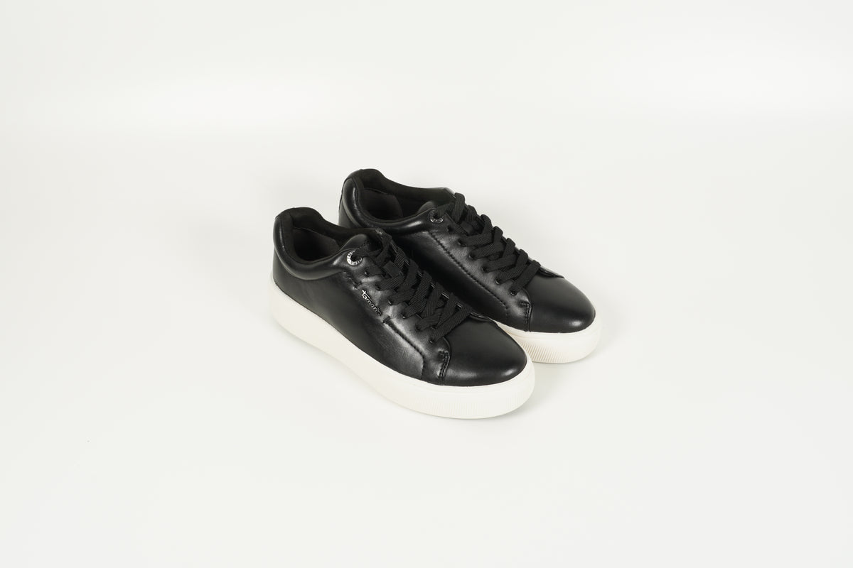 Baskets noires