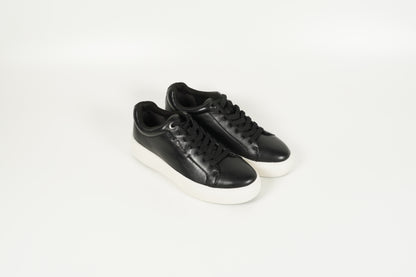 Sneaker Schwarz