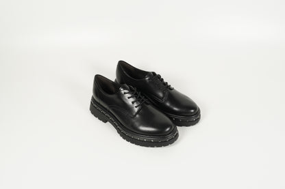Schnürschuh Schwarz