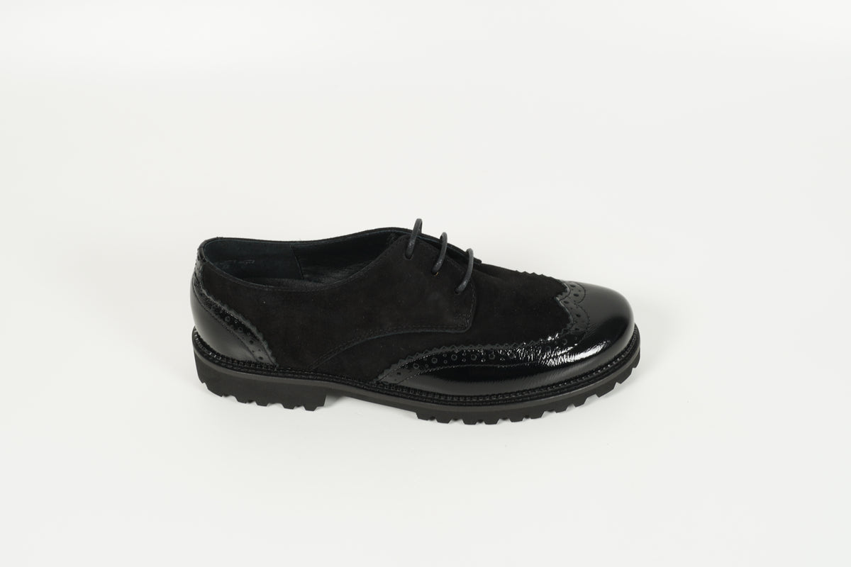 Schnürschuh Schwarz