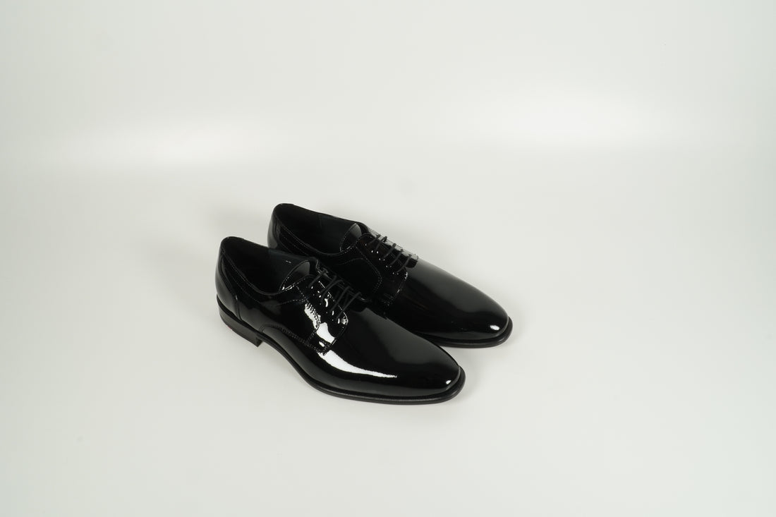 Schnürschuh Schwarz