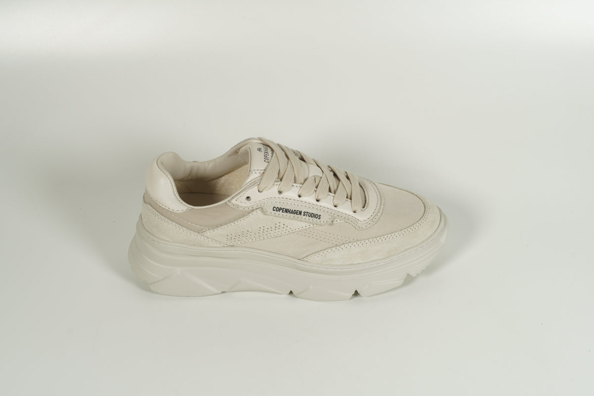 Baskets beiges