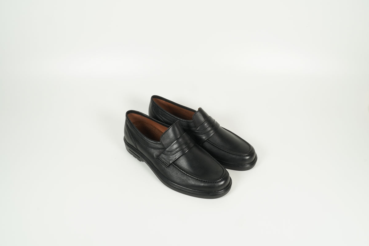 Moccasin Black