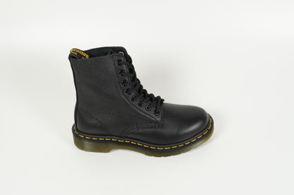 Boot Schwarz