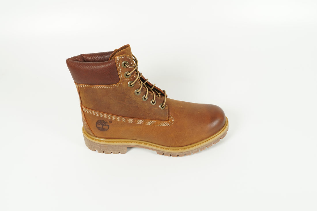 Boot Braun