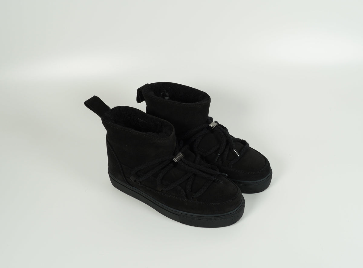 Boot Black