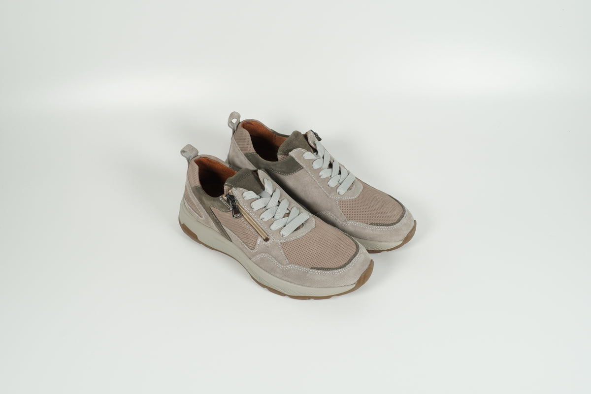 Baskets grises