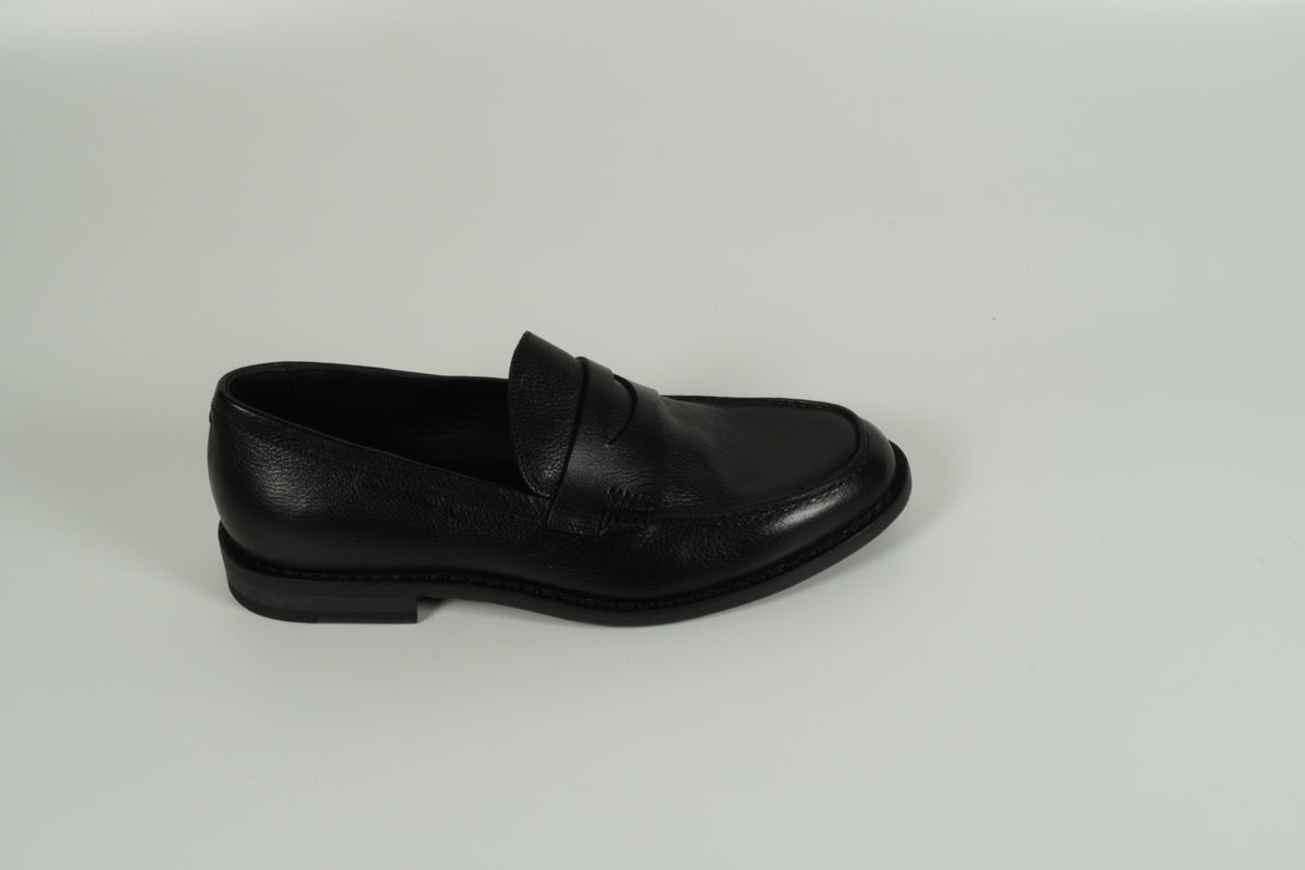 Moccasin Black
