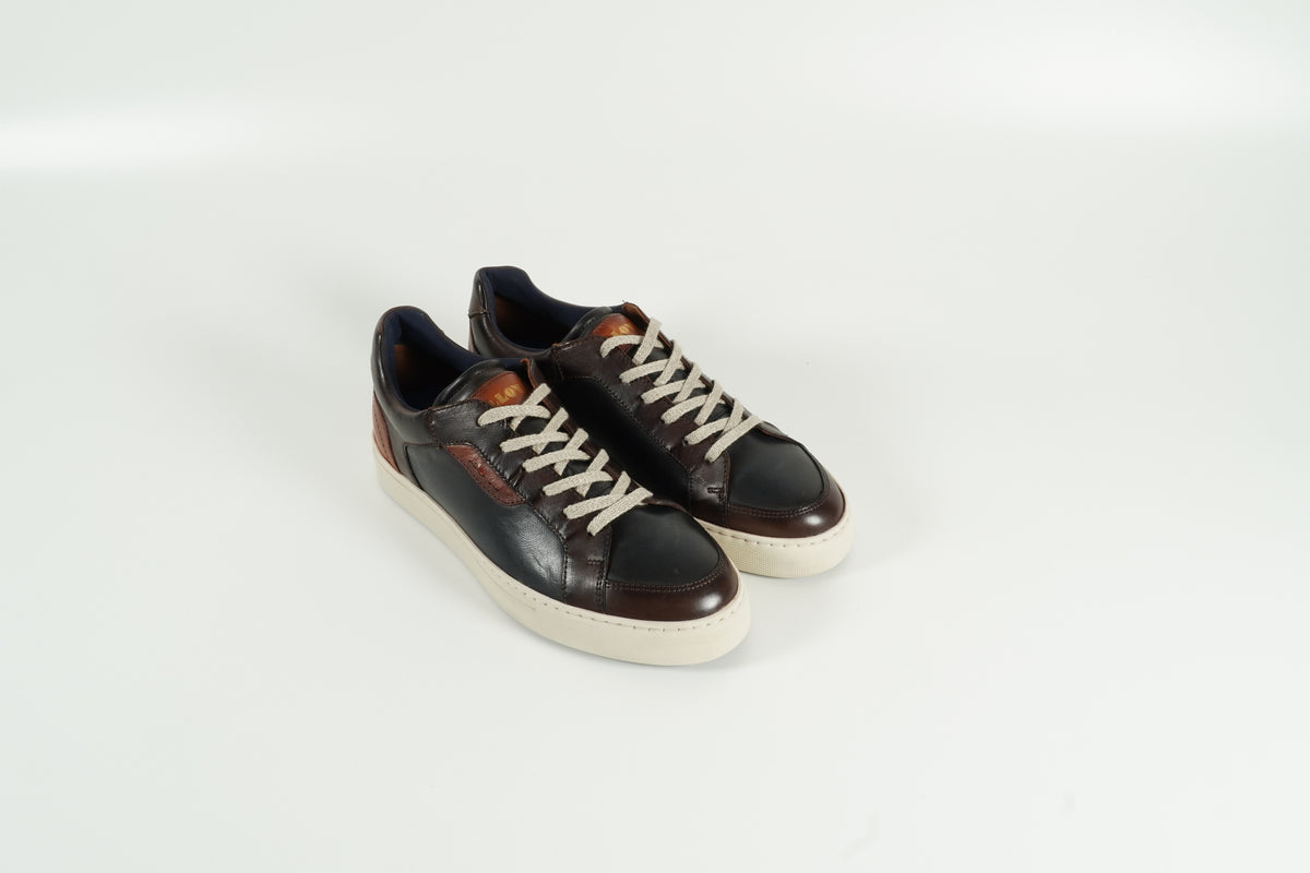 Baskets bleues