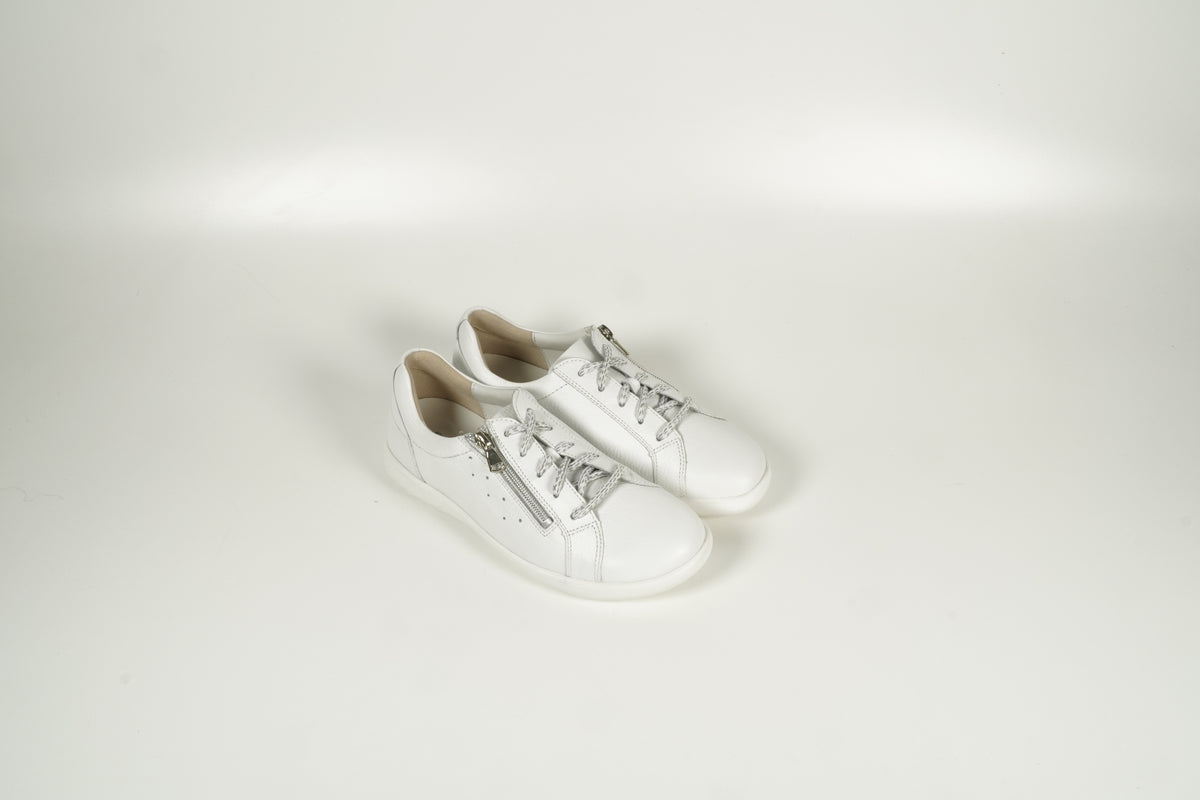 Sneaker White