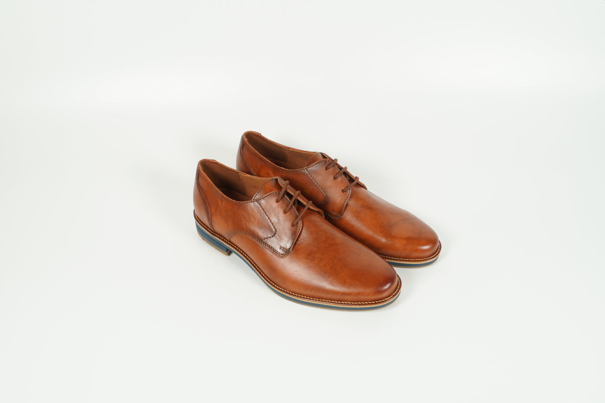 Chaussure à lacets marron