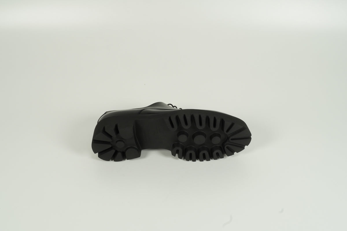 Low Shoe Black