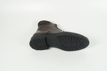 Schnürschuh Braun
